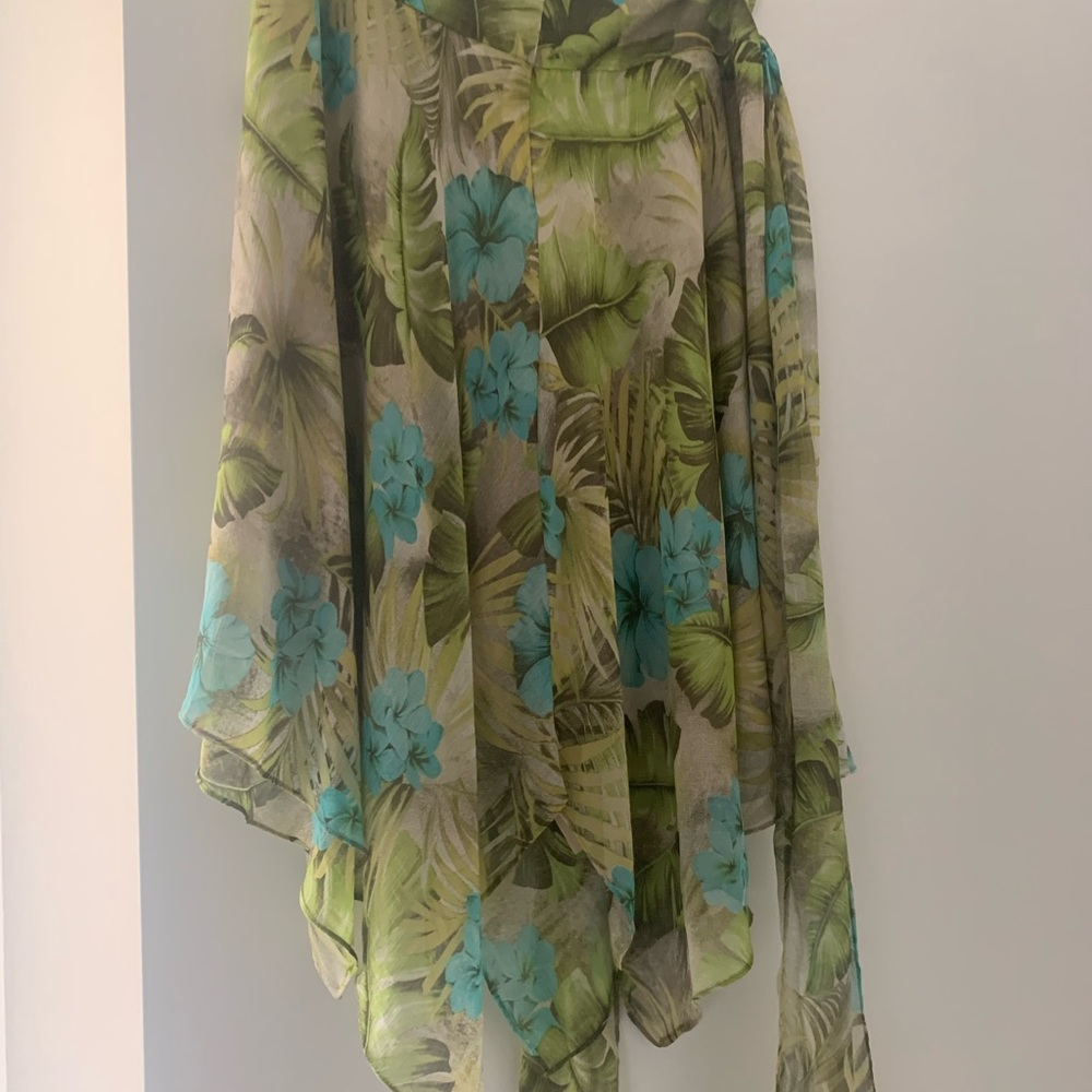 Skirt by ZARA, knee high silk